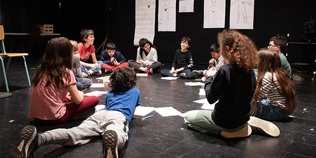 Les enfants d'abord ! Garde artistique pour les 7-11 ans à La Comédie de Reims