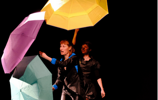 Variations pour un parapluie, spectacle Petits Flâneurs à l'Espace Thierry Meng de Betheny