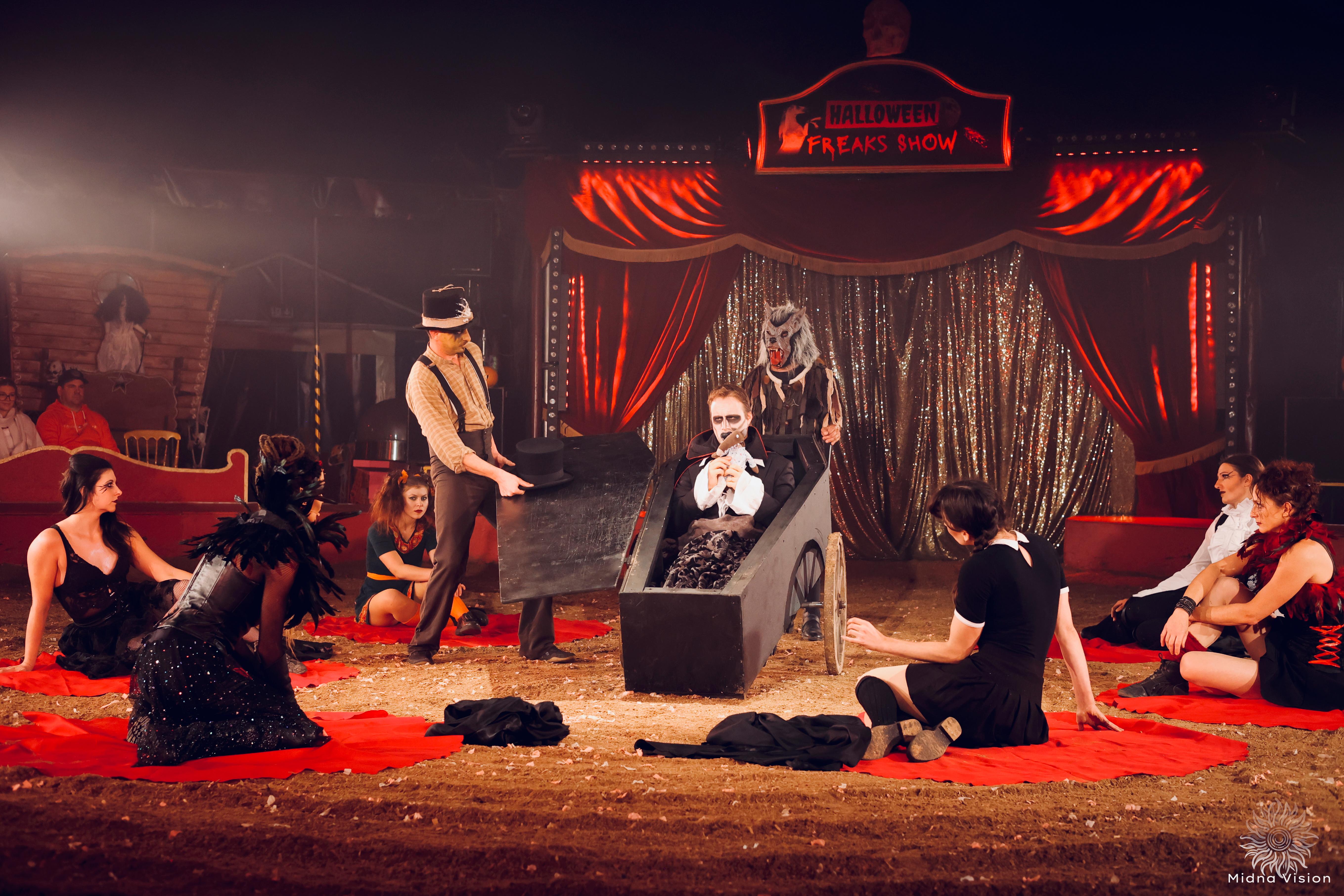 "Halloween Freaks Show" spectacle familial de la Cie Art'Ata à Muizon 