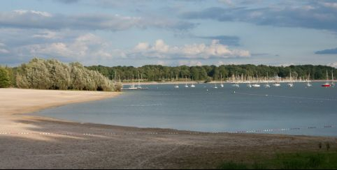 Plage de la Cornée du Der à Sainte-Marie-Du-Lac-Nuisement 